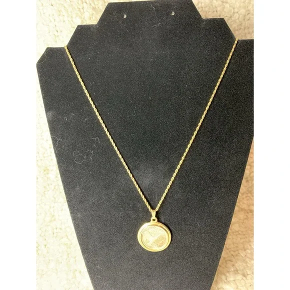 Vintage Silver Issue 2Gr Fine Silver Eagle .999 necklace 24" chain - Picture 3 of 7